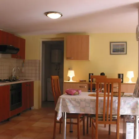 Pelagosa Apartment Komiza