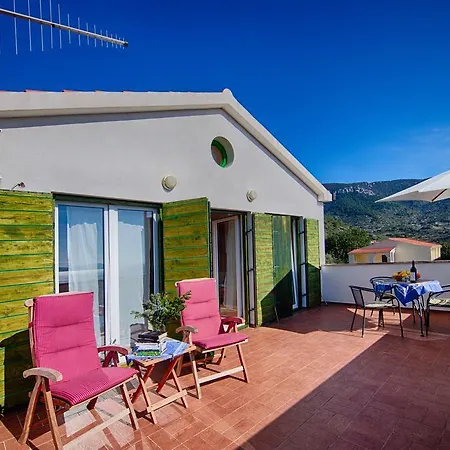 Apartment Pelagosa *