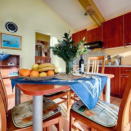 Apartment Pelagosa Komiza